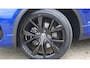 Volkswagen T-Roc 1.5 TSI 150pk DSG 2x R-Line & Black Style Pano.Dak 19inch LM IQ Light Virtual Cockpit ACC Trekhaak *Lapiz Blue*
