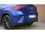 Volkswagen T-Roc 1.5 TSI 150pk DSG 2x R-Line & Black Style Pano.Dak 19inch LM IQ Light Virtual Cockpit ACC Trekhaak *Lapiz Blue*