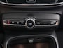 Volvo XC40 2.0 T4 R-Design Pano Leer Autopilot Camera Trekh. NAP