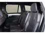 Volvo XC90 T8 Recharge AWD Ultra Black Ed. Exec. - Luchtvering - Panorama/schuifdak - IntelliSafe Assist & Surround - 360º Camera - Bowers & Wilkins audio - Adaptieve LED koplampen - Verwarmde voorstoelen, stuur & achterbank - Parkeersensoren voor & achter - Elektr. bedienb. voorstoelen met geheugen - Geventileerde voorstoelen - Head up display - Draadloze tel. lader - Extra getint glas - 22' LMV