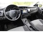 Toyota Auris 1.8 Hybrid Energy Plus Rijklaar | Keyless | Sensoren | Camera | Cruise | Clima | Dealer onderhouden