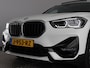 BMW X1 sDrive20i High Executive (Pano / Afn. trekhaak / Camera / Head up / Elek. achterklep / 19'')