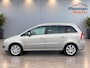 Opel Zafira 2.2 Cosmo, Automaat, 7 Persoons.