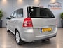 Opel Zafira 2.2 Cosmo, Automaat, 7 Persoons.