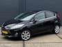 Ford Fiesta 1.4 Titanium LPG/BENZINE 5 deurs - APK TM 04-06-2027 - ECC - CRUISE CONTROLE - LMV - PDC - EL. INKLAPBARE SPIEGELS - BLUETOOTH - VERWARMDE VOORRUIT - NAP - NL AUTO - LEES TEKST!