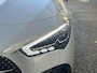 Mercedes-Benz CLA 180 Business Solution AMG | AMG Plus Pakket | Night Pakket | Panoramadak | 360° Camera | Dodehoekassistent | Head-up Display | MULTIBEAM LED Koplampen | Advanced Sound System | Elektrisch Verstelbare Stoelen + Memory | Stoelverwarming | Sfeerverlichting | Apple CarPlay | Android Auto