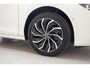 Volkswagen Golf 1.0 TSI Life Business [ Navi Adapt.cruise Stoelverwarming ]