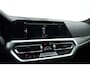 BMW 3-Serie Touring 320i M Sport | Rijklaar! | Dig. Cockpit | Stoelverw. | Adapt. Cruise | PDC | Nav+App.Connect | Sfeerverl. | Climate | E-Klep | LED | 18'' V