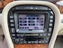 Jaguar XJ X350 3.0 V6, BRITISH RACING GREEN