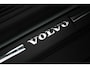 Volvo V40 Cross Country T3 Polar+ Luxury | Panoramadak | Harman Kardon Premium Sound | Parkeersensoren en Parkeercamera achter | Lederen bekleding | Standkachel | Volvo Guard alarm | Climate control | Cruise control |