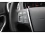 Volvo V40 Cross Country T3 Polar+ Luxury | Panoramadak | Harman Kardon Premium Sound | Parkeersensoren en Parkeercamera achter | Lederen bekleding | Standkachel | Volvo Guard alarm | Climate control | Cruise control |