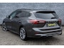 Ford Focus Wagon 1.0 EcoBoost 155 Hybrid ST Line X | Trekhaak | Achteruitrijcamera | Parkeerassistent | Keyless Entry | Stoelverwarming | Cruise Control Adaptief | Dodehoekdetectie | Navigatie | Apple Carplay | Android Auto | Lichtmetalen Velgen 18 inch