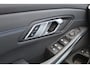 BMW 3-Serie Touring 320e M-Pakket/Pano/Trekhaak/Camera/Facelift