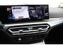 BMW 3-Serie Touring 320e M-Pakket/Pano/Trekhaak/Camera/Facelift