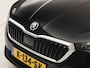 Skoda Scala 1.0 TSI Sport Automaat (KUIPSTOELEN, VIRTUAL COCKPIT, APPLE CARPLAY, GROOT NAVI, CLIMATE, STOELVERWARMING, ZWART HEMEL, GETINT GLAS, CRUISE, NIEUWSTAAT)