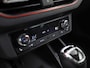 Skoda Scala 1.0 TSI Sport Automaat (KUIPSTOELEN, VIRTUAL COCKPIT, APPLE CARPLAY, GROOT NAVI, CLIMATE, STOELVERWARMING, ZWART HEMEL, GETINT GLAS, CRUISE, NIEUWSTAAT)