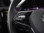 Skoda Scala 1.0 TSI Sport Automaat (KUIPSTOELEN, VIRTUAL COCKPIT, APPLE CARPLAY, GROOT NAVI, CLIMATE, STOELVERWARMING, ZWART HEMEL, GETINT GLAS, CRUISE, NIEUWSTAAT)