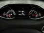 Peugeot 308 SW 1.2 PureTech Sport (PANORAMADAK, APPLE CARPLAY, GROOT NAVI, TREKHAAK, GETINT GLAS, SPORTSTOELEN, PARKEERSENSOREN, CRUISE, NIEUWSTAAT)
