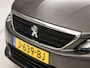 Peugeot 308 SW 1.2 PureTech Sport (PANORAMADAK, APPLE CARPLAY, GROOT NAVI, TREKHAAK, GETINT GLAS, SPORTSTOELEN, PARKEERSENSOREN, CRUISE, NIEUWSTAAT)