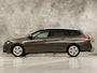 Peugeot 308 SW 1.2 PureTech Sport (PANORAMADAK, APPLE CARPLAY, GROOT NAVI, TREKHAAK, GETINT GLAS, SPORTSTOELEN, PARKEERSENSOREN, CRUISE, NIEUWSTAAT)