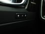 Volvo XC40 2.0 T4 Inscription 190Pk Automaat (PANORAMADAK, HARMAN/KARDON, CAMERA, MEMORY SEATS, BRUIN LEDER, APPLE CARPLAY, ZWART HEMEL, NIEUWSTAAT)