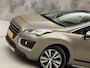 Peugeot 3008 1.2 PureTech Sport (PANORAMADAK, NAVIGATIE, CLIMATE, GETINT GLAS, SPORTSTOELEN, CRUISE, PARKEERSENSOREN, NIEUWSTAAT)