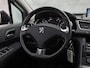 Peugeot 3008 1.2 PureTech Sport (PANORAMADAK, NAVIGATIE, CLIMATE, GETINT GLAS, SPORTSTOELEN, CRUISE, PARKEERSENSOREN, NIEUWSTAAT)