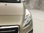 Peugeot 3008 1.2 PureTech Sport (PANORAMADAK, NAVIGATIE, CLIMATE, GETINT GLAS, SPORTSTOELEN, CRUISE, PARKEERSENSOREN, NIEUWSTAAT)