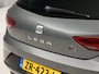SEAT Leon 1.4 TSI FR Intense Sport 150Pk Automaat (SCHUIFDAK, APPLE CARPLAY, KEYLESS, CAMERA, STOELVERWARMING, LEDER/ALCANTARA, GETINT GLAS, LED KOPLAMPEN, MODE KNOP, CRUISE, SFEERVERLICHTING, NIEUWSTAAT)