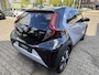 Toyota Aygo X Hybrid 115 pulse NIEUW DIRECT LEVERBAAR! PARK-SENSOREN KEYLESS CLIMA AD-CRUISE 17'' LM-VELGEN APPLE/ANDROID CAMERA LED PRIVACY GLASS