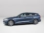 Volvo V60 T8 Plug-in hybrid AWD Plus Dark | SOH 100% | Panoramadak | 360° camera | Head-up display | Harman Kardon | Stoel- en stuurverwarming | Trekhaak