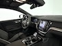 Volvo V60 T8 Plug-in hybrid AWD Plus Dark | SOH 100% | Panoramadak | 360° camera | Head-up display | Harman Kardon | Stoel- en stuurverwarming | Trekhaak
