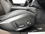 Volvo V60 T8 Plug-in hybrid AWD Plus Dark | SOH 100% | Panoramadak | 360° camera | Head-up display | Harman Kardon | Stoel- en stuurverwarming | Trekhaak