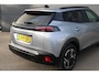 Peugeot e-2008 EV Allure 54 kWh | Warmtepomp | Fase 3 laden | 1e Eigenaar | NL auto | Navigatie | Camera | Apple carplay |