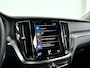 Volvo V60 B3 Essential | Parkeercamera | Cruise control | Navigatie | Trekhaak