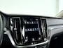 Volvo V60 B3 Essential | Parkeercamera | Cruise control | Navigatie | Trekhaak