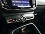 Volvo XC40 B4 Plus Dark | Parkeercamera | Stoel- en Stuurverwarming | Harman Kardon | Trekhaak