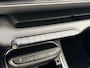 Jeep Avenger Summit 54 kWh 156 PK | ADAPTIEVE CRUISE CONTROL| SFEERVERLICHTING| DODEHOEK DETECTIE| DRAADLOZE TELEFOONLADER| JEEP PERFORMANCE LED| CAMERA + PARKEERSENSOREN| APPLE CARPLAY/ANDROID AUTO| EERSTE EIGENAAR|