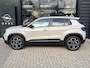 Jeep Avenger Summit 54 kWh 156 PK | ADAPTIEVE CRUISE CONTROL| SFEERVERLICHTING| DODEHOEK DETECTIE| DRAADLOZE TELEFOONLADER| JEEP PERFORMANCE LED| CAMERA + PARKEERSENSOREN| APPLE CARPLAY/ANDROID AUTO| EERSTE EIGENAAR|