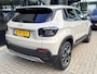 Jeep Avenger Summit 54 kWh 156 PK | ADAPTIEVE CRUISE CONTROL| SFEERVERLICHTING| DODEHOEK DETECTIE| DRAADLOZE TELEFOONLADER| JEEP PERFORMANCE LED| CAMERA + PARKEERSENSOREN| APPLE CARPLAY/ANDROID AUTO| EERSTE EIGENAAR|