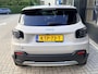 Jeep Avenger Summit 54 kWh 156 PK | ADAPTIEVE CRUISE CONTROL| SFEERVERLICHTING| DODEHOEK DETECTIE| DRAADLOZE TELEFOONLADER| JEEP PERFORMANCE LED| CAMERA + PARKEERSENSOREN| APPLE CARPLAY/ANDROID AUTO| EERSTE EIGENAAR|