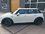 MINI Cooper 5-Deurs 1.5 panorama/navi/all season