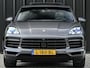 Porsche Cayenne 3.0 | Panoramadak | Achterasbesturing | Dealeronderhouden | 360 Camera | Luchtvering | Adaptive Cruise | Stoelverwarming V+A | Memory seat | Trekhaak |
