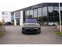 Porsche Macan 4 100 kWh|1e Eig|Org NL NAP|Achterasbesturing|Trekhaak|Panoramadak|Head Up|Chrono|Aventuringroen|Matrix|BOSE|Luchtvering|Dealer Onderhouden