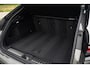 Porsche Macan 4 100 kWh|1e Eig|Org NL NAP|Achterasbesturing|Trekhaak|Panoramadak|Head Up|Chrono|Aventuringroen|Matrix|BOSE|Luchtvering|Dealer Onderhouden