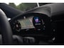 Porsche Macan 4 100 kWh|1e Eig|Org NL NAP|Achterasbesturing|Trekhaak|Panoramadak|Head Up|Chrono|Aventuringroen|Matrix|BOSE|Luchtvering|Dealer Onderhouden