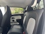 Renault Twingo Z.E. R80 Série Limitée Vibes | Eerste eigenaar | Nederlandse auto | Navigatiesysteem | Camera achter | Unieke kilometerstand | 100% elektrisch | Dealeronderhouden | SoH 95% | Voorstoelen verwarmd | Unieke uitvoering |