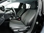Peugeot 208 1.2 PureTech Allure Sport (APPLE CARPLAY,LM-VELGEN,3D-COCKPIT,LED,PARKEERSENSOREN,CRUISE CONTROL,TOPCONDITIE)