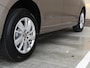 Volkswagen Caddy Kombi Life 1.5 eHybrid 150 pk DSG Automaat | Camera | Parkeersensoren voor en achter | Trekhaak | Navigatie via app connect |