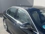 BMW 3-Serie 320i Luxury Edition / Dealer Onderhouden / Schuif-Kantel Dak / DAB / 19" Lichtmetalen Sport Velgen / Led Koplampen / Cruise Control / HiFi Audio /  Parkeersensoren Voor&Achter / Full-Map Navigatie /